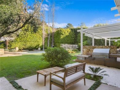 Malibu Luxury Rental Sleeps 12 Guests.